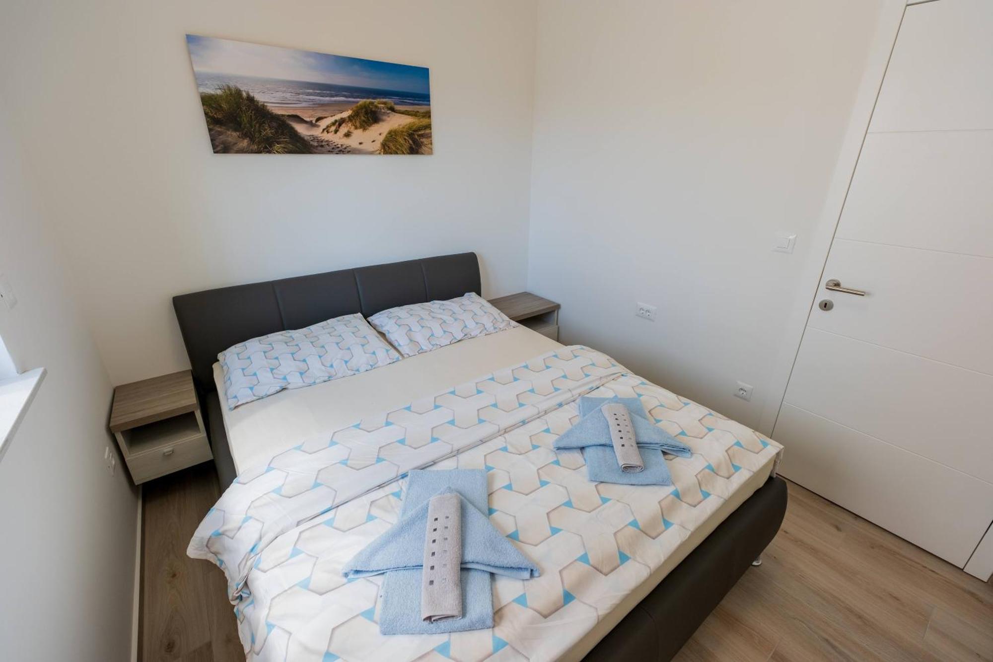 Three-Bedroom Premium Holiday Home Atmosfera With Private Pool&Sauna Vodice Kültér fotó