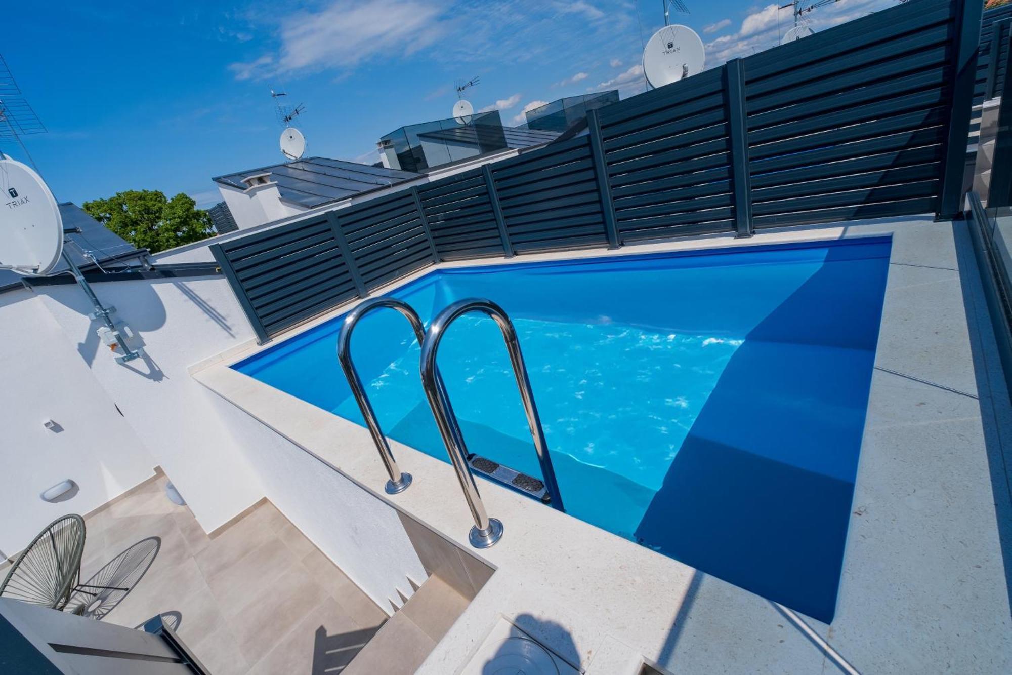 Three-Bedroom Premium Holiday Home Atmosfera With Private Pool&Sauna Vodice Kültér fotó