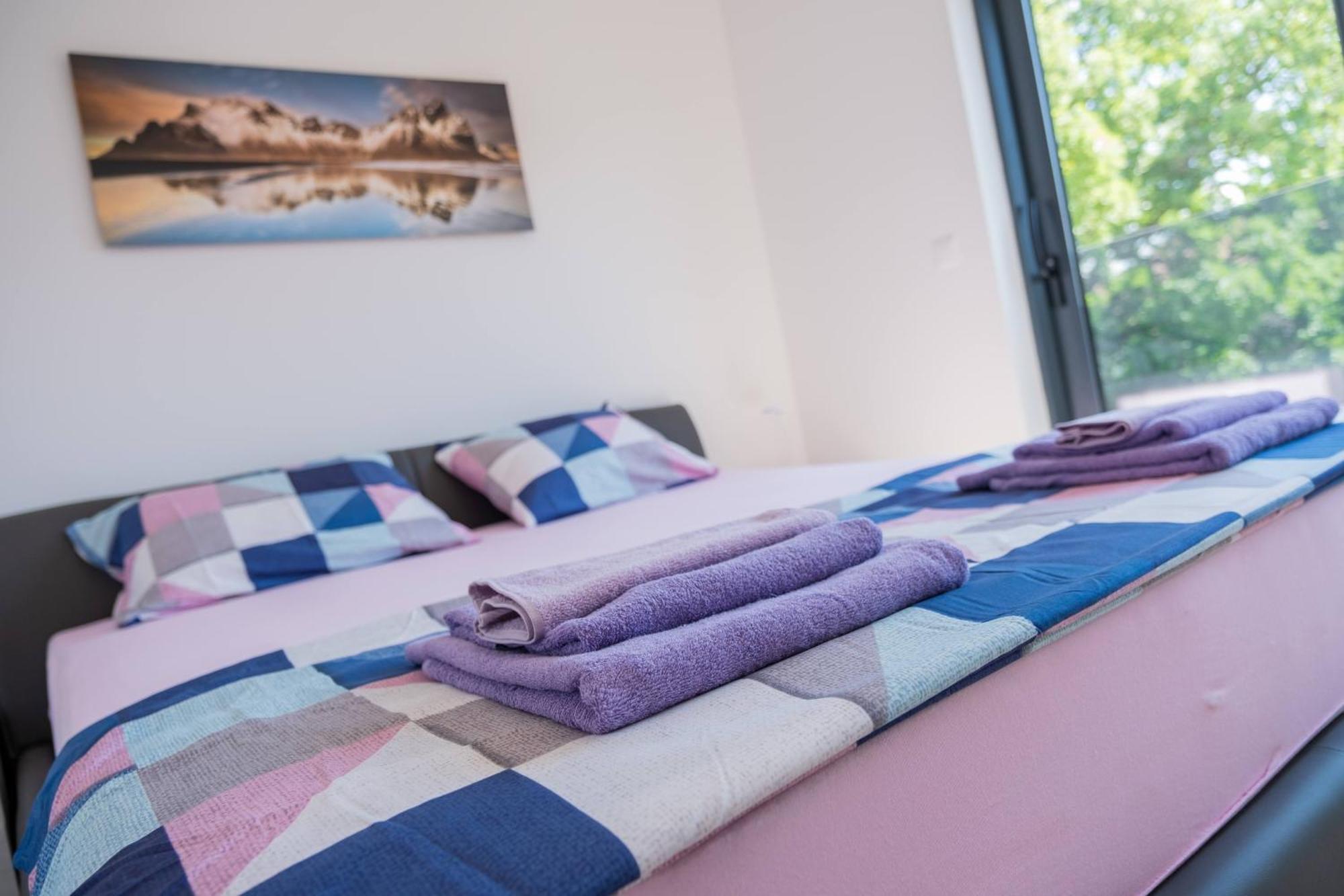 Three-Bedroom Premium Holiday Home Atmosfera With Private Pool&Sauna Vodice Kültér fotó