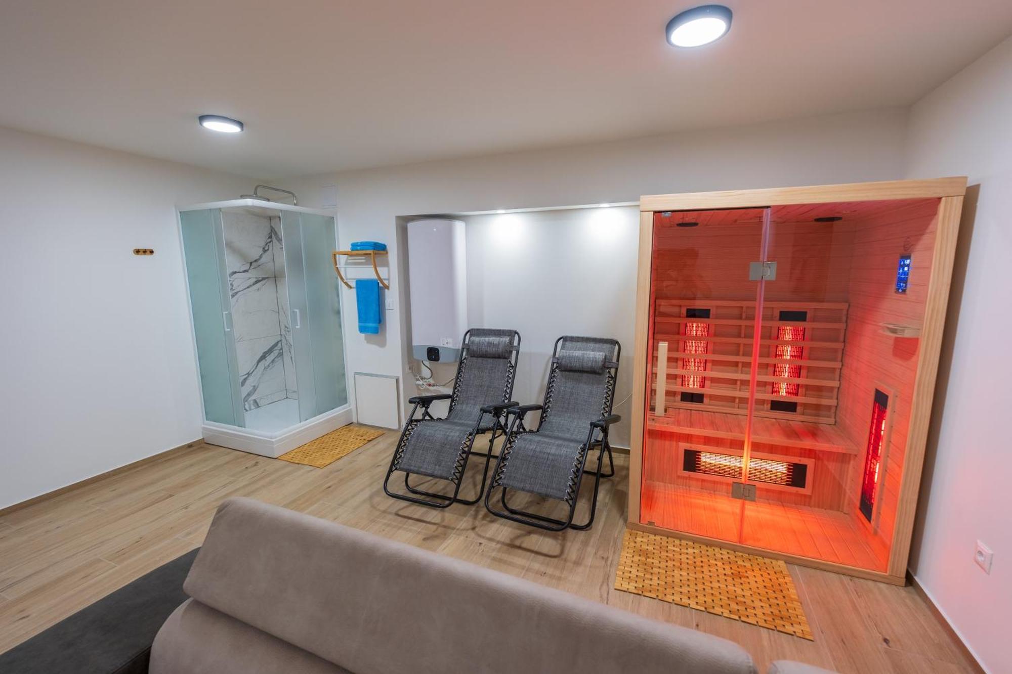 Three-Bedroom Premium Holiday Home Atmosfera With Private Pool&Sauna Vodice Kültér fotó
